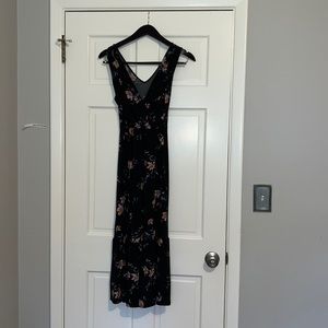 KAILEIGH Knit Midi Tiered Dress
XS | Black